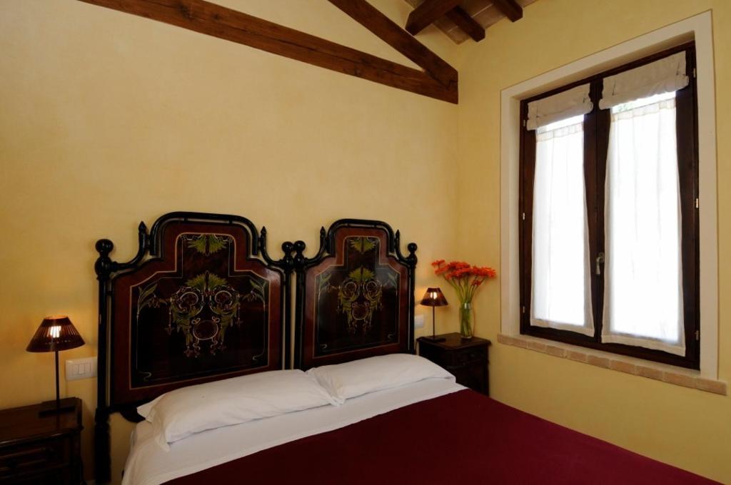 Agriturismo Le Case Асизи Екстериор снимка